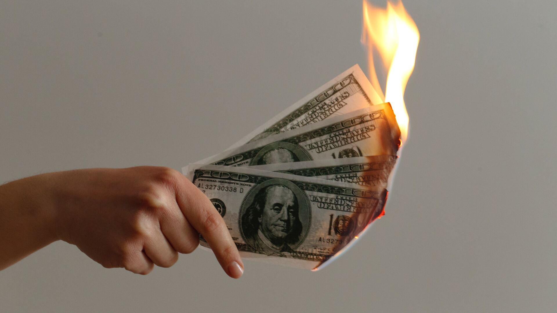 money, cash, dollars, funding, VC, cash burn, burning money