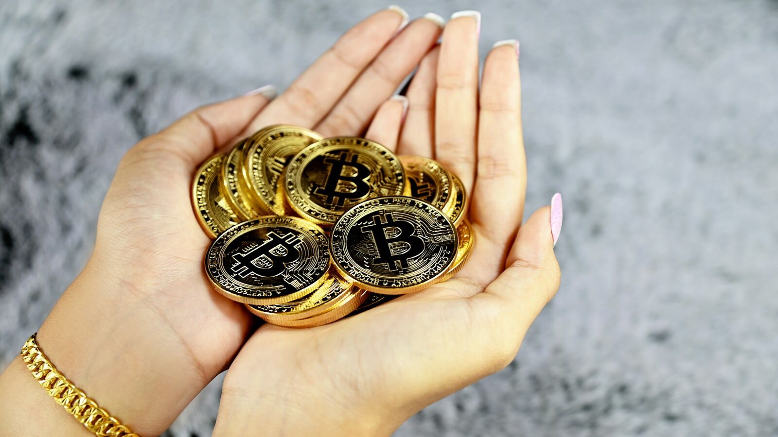 gold and silver round coins