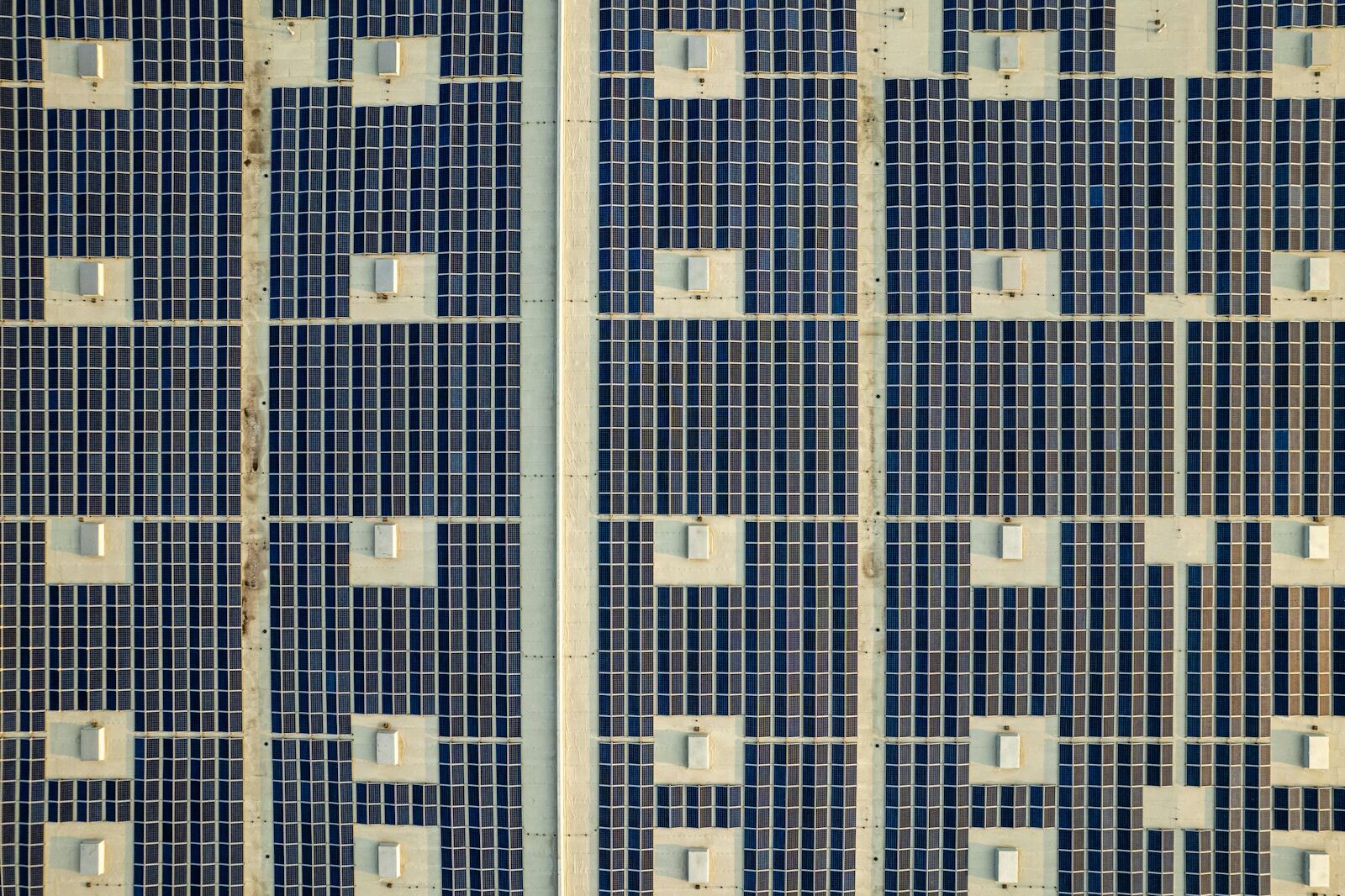 Two rows of rows of blue and white tiles