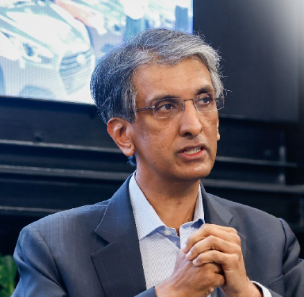 Vertex Holdings Appoints Temasek CEO Dilhan Pillay Sandrasegara as Chairman Amid Record Profits and IPO Momentum