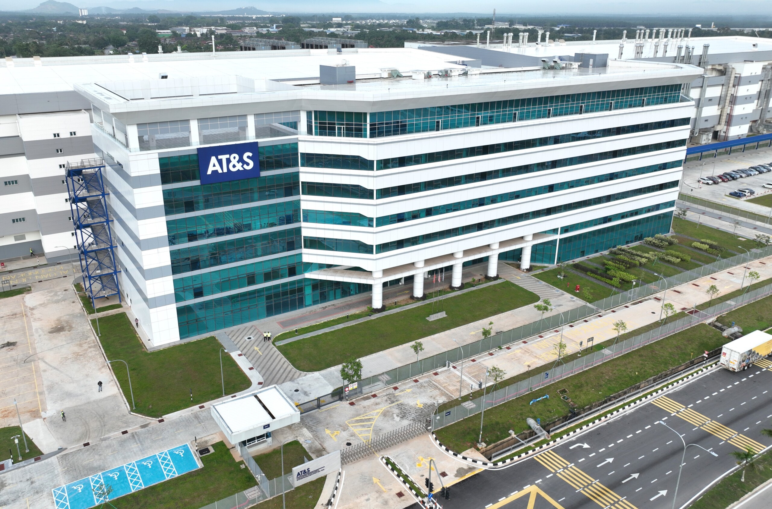 Austria's AT&S Secures AMD Deal for €2 Billion AI Chip Expansion Across Asia