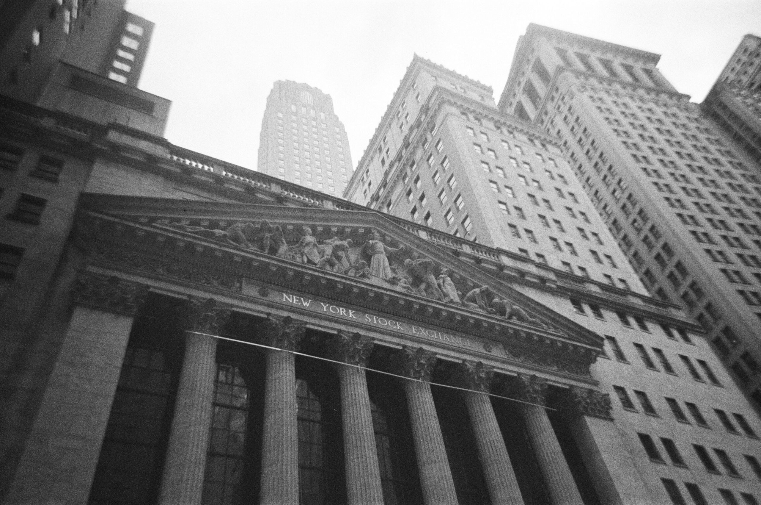 Tokenização aproxima cripto de Wall Street